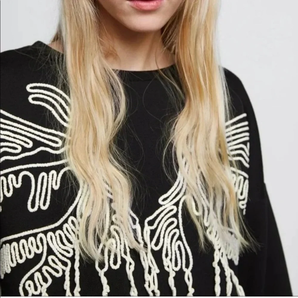 ZARA Size L black yarn fringe crop sweatshirt